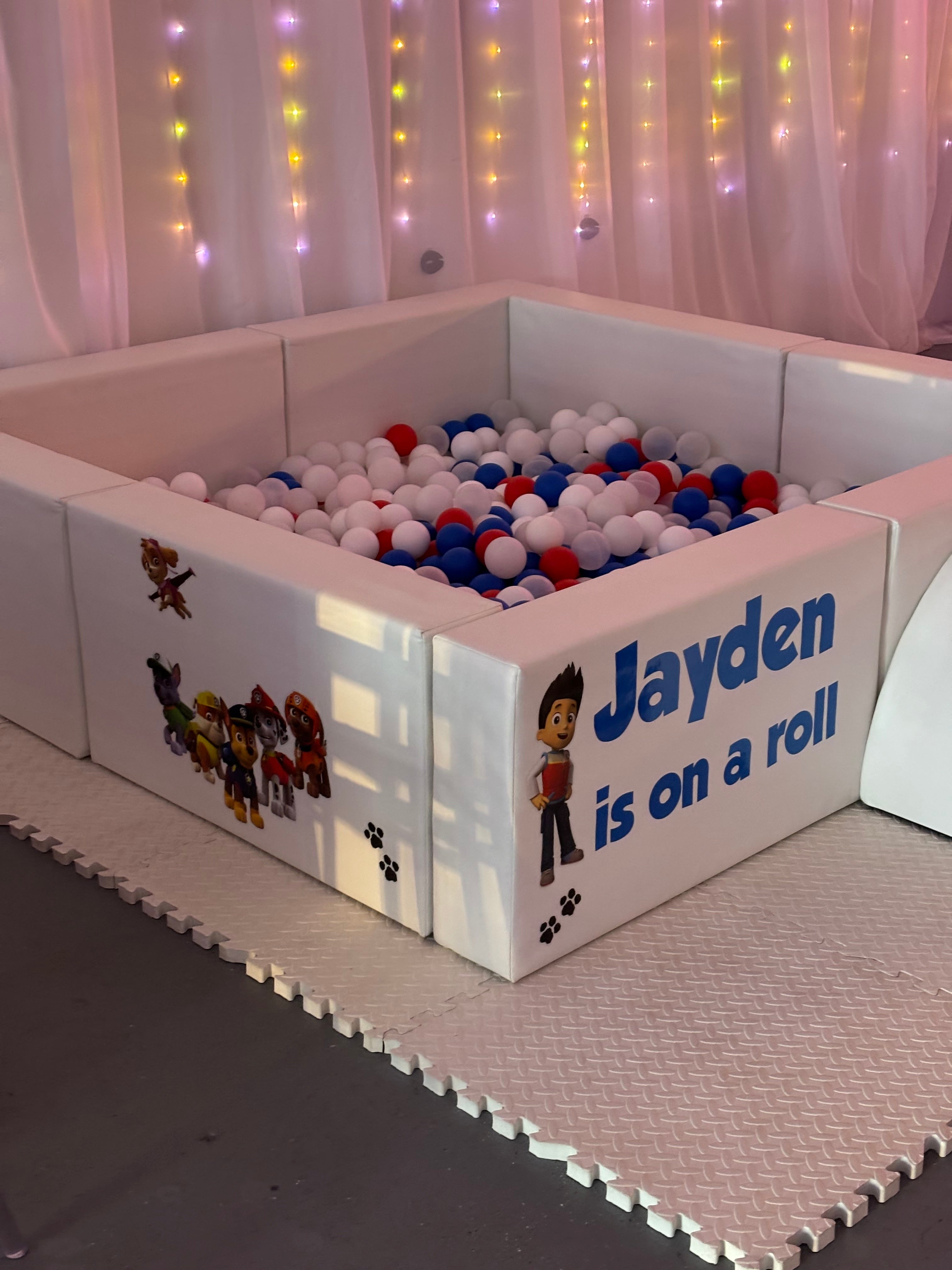 6'x6' White Ball PIt