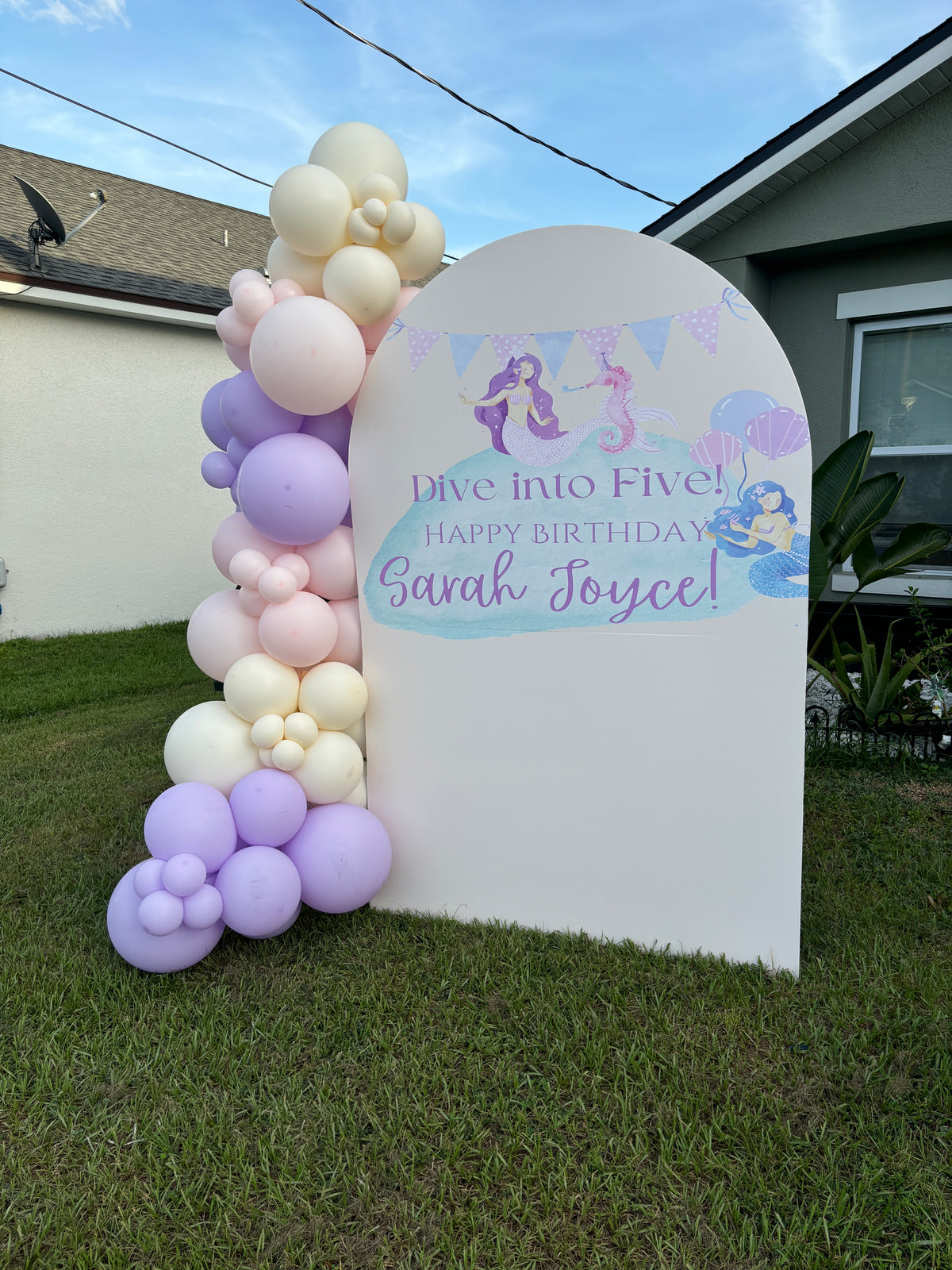 Pick up Only 8' Garland + Fully Custom Foam Backdrop