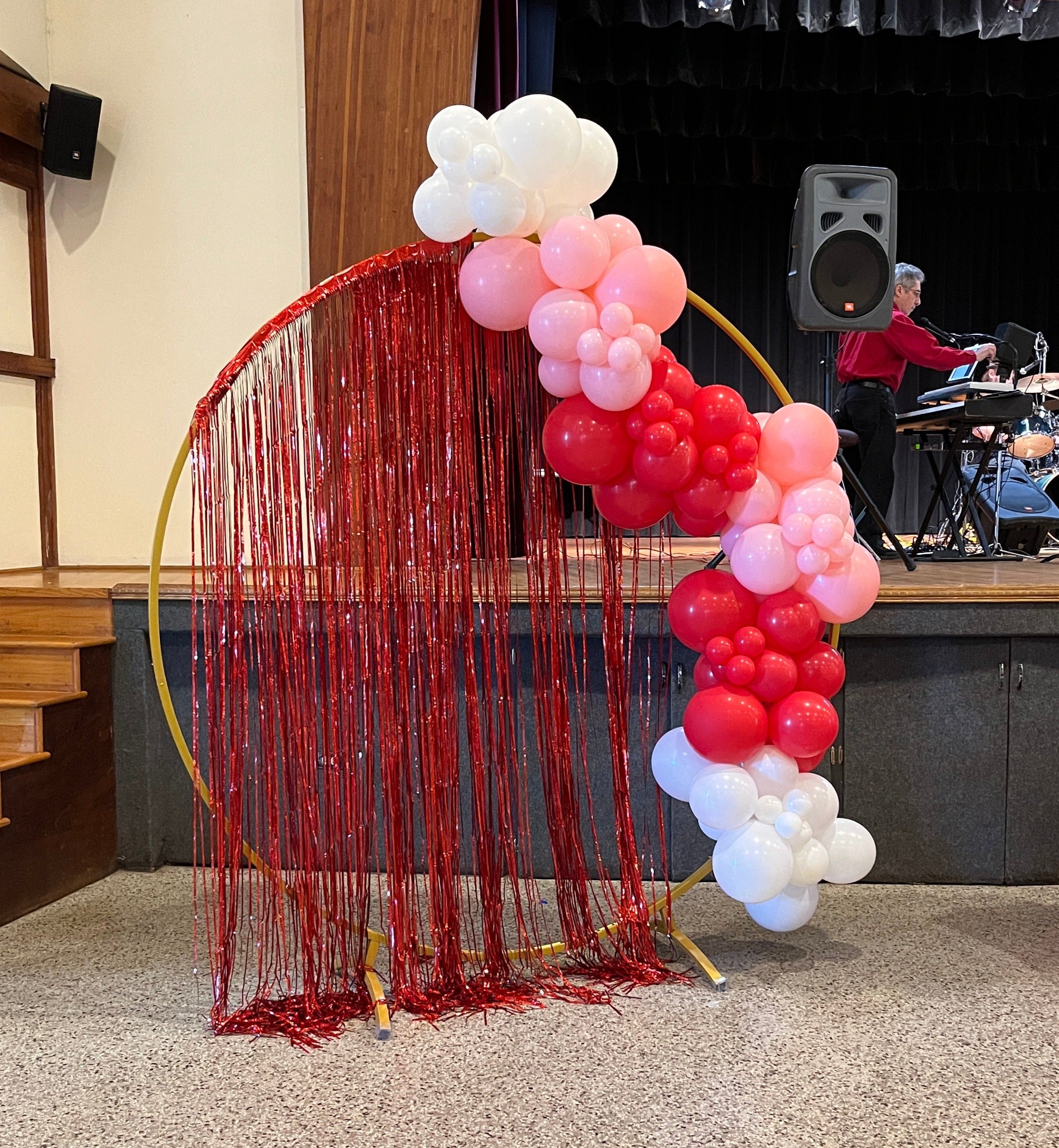 7’ Gold Circle Arch